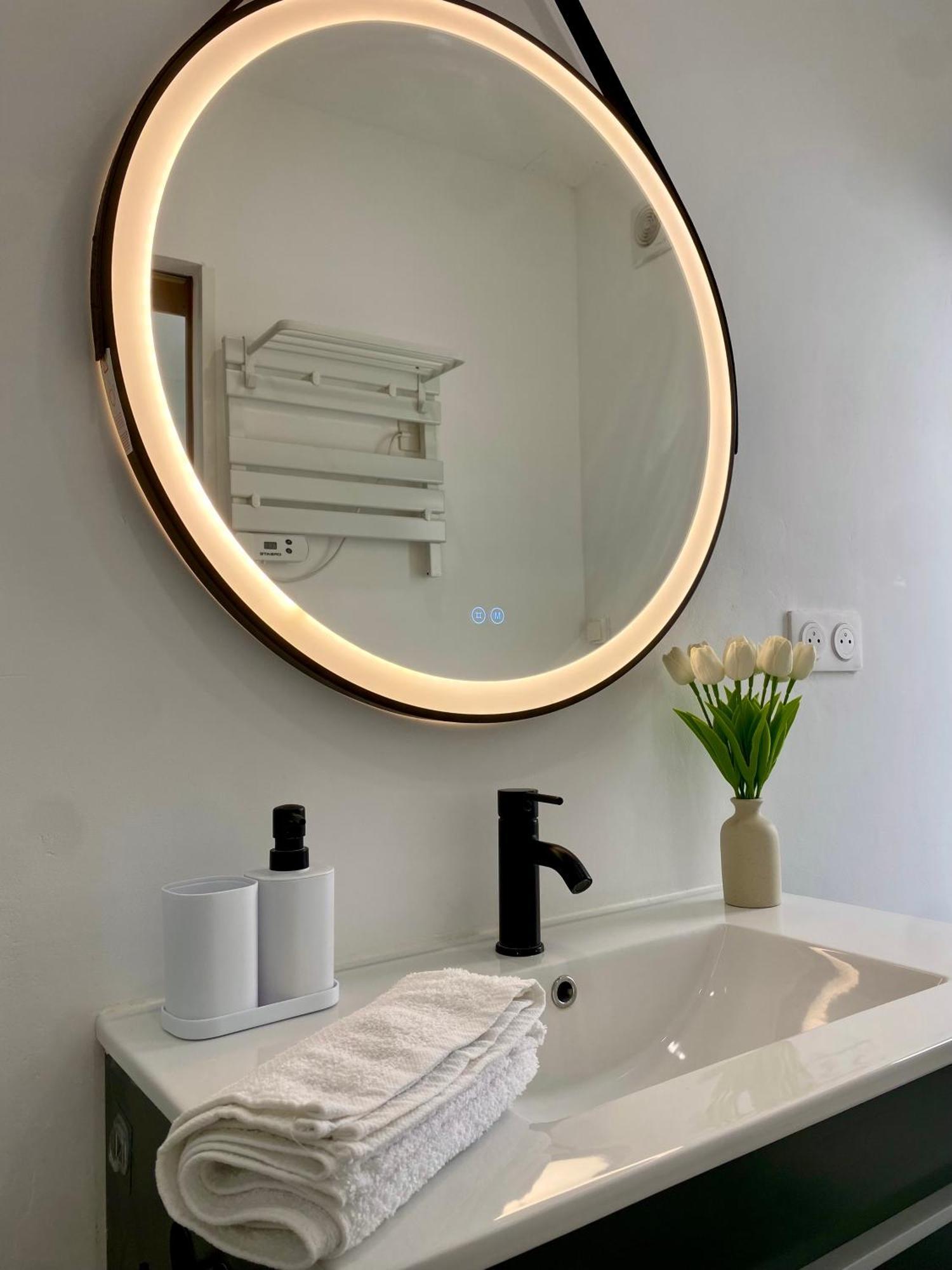 Chez Isa Et Thomas Apartment นาร์บอนน์ ภายนอก รูปภาพ
